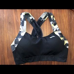 Brooks Uplift Crossback Sports Bra